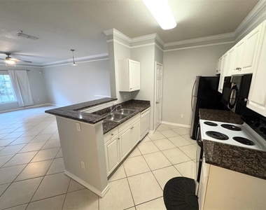 4305 Bayside Village Drive - Photo Thumbnail 13