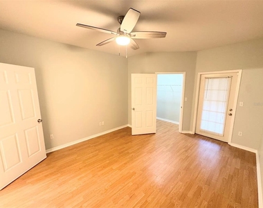 4305 Bayside Village Drive - Photo Thumbnail 7