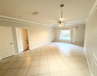 4305 Bayside Village Drive - Photo Thumbnail 4