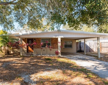 2407 S Harold Avenue - Photo Thumbnail 1
