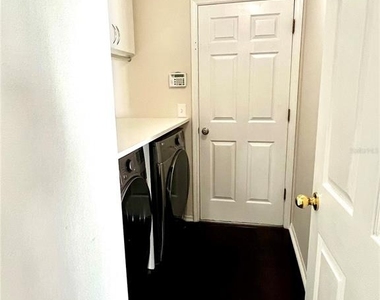 18916 Randall Place - Photo Thumbnail 10