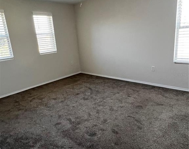 18916 Randall Place - Photo Thumbnail 21