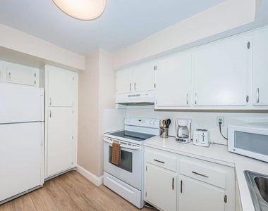 6218 Palma Del Mar Boulevard S - Photo Thumbnail 5
