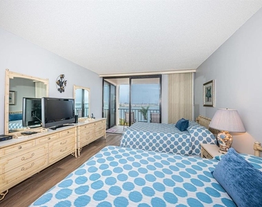 6218 Palma Del Mar Boulevard S - Photo Thumbnail 12