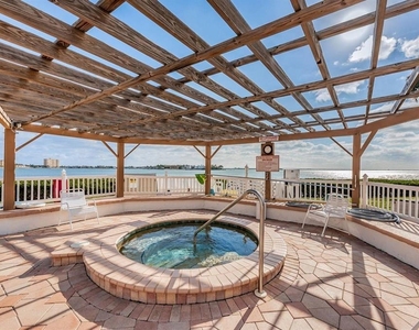 6218 Palma Del Mar Boulevard S - Photo Thumbnail 17