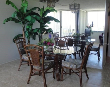 6104 Palma Del Mar Boulevard S - Photo Thumbnail 2