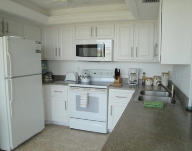6104 Palma Del Mar Boulevard S - Photo Thumbnail 4