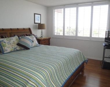 6104 Palma Del Mar Boulevard S - Photo Thumbnail 8