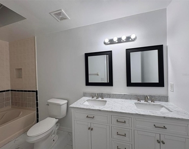 1724 Foxhall Circle - Photo Thumbnail 9