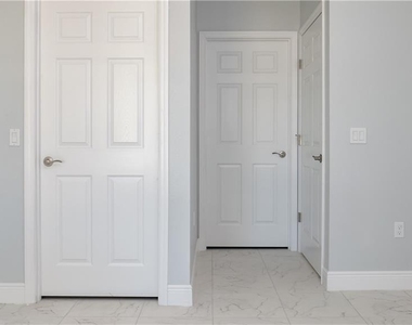 401 Albatross Court - Photo Thumbnail 5