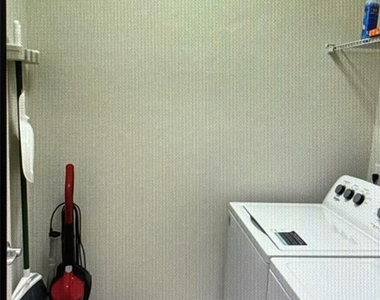 7239 Oakmoss Loop - Photo Thumbnail 9