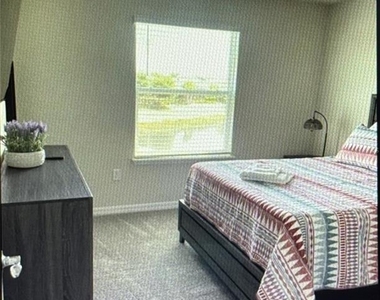 7239 Oakmoss Loop - Photo Thumbnail 16