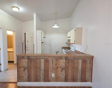 6031 Scotchwood Glen - Photo Thumbnail 6