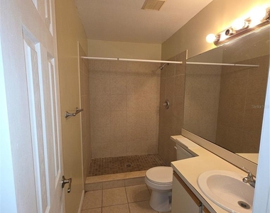 6031 Scotchwood Glen - Photo Thumbnail 4