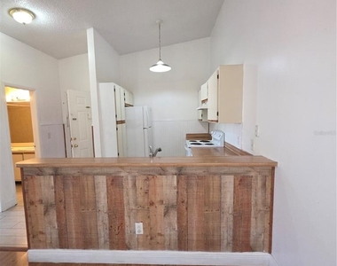 6031 Scotchwood Glen - Photo Thumbnail 19