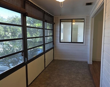 6031 Scotchwood Glen - Photo Thumbnail 14