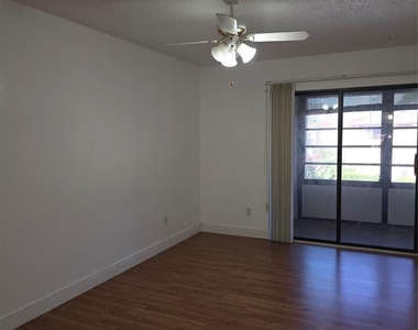 6031 Scotchwood Glen - Photo Thumbnail 21
