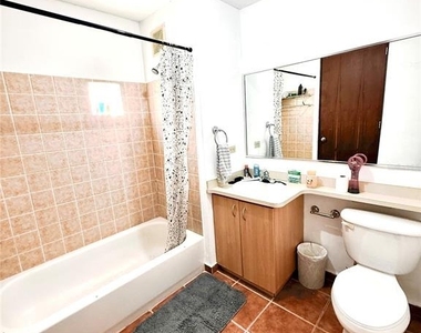 Ph-7 La Costa Apts - Photo Thumbnail 18