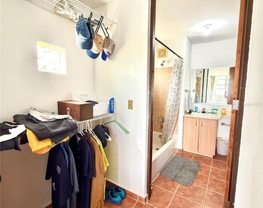 Ph-7 La Costa Apts - Photo Thumbnail 20