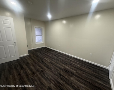 216 Horton Street - Photo Thumbnail 8