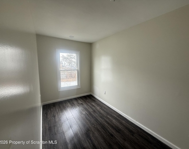 216 Horton Street - Photo Thumbnail 7