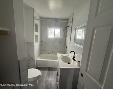 216 Horton Street - Photo Thumbnail 6