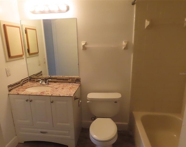 104 Creekside Way - Photo Thumbnail 7