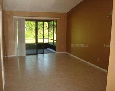 104 Creekside Way - Photo Thumbnail 1