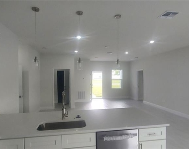 2673 Sw 156th Place - Photo Thumbnail 5