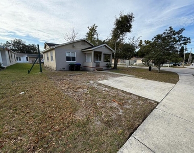 930 18th Street - Photo Thumbnail 1