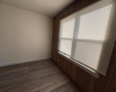 930 18th Street - Photo Thumbnail 15