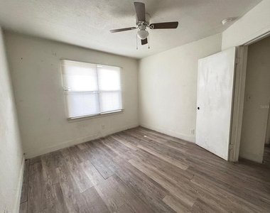 930 18th Street - Photo Thumbnail 3