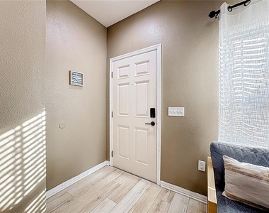 8986 Shine Drive - Photo Thumbnail 3
