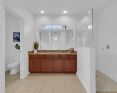 2943 Casabella Drive - Photo Thumbnail 11
