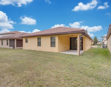 2943 Casabella Drive - Photo Thumbnail 16