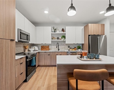 2285 Crown Village Road - Photo Thumbnail 23