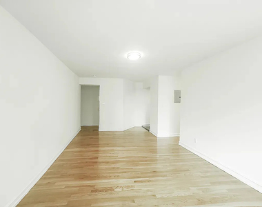 East 36th Street/ 3rd ave - Photo Thumbnail 3