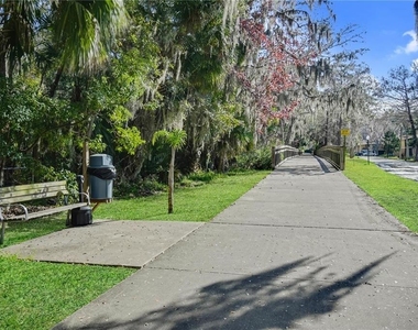 120 Hibiscus Woods Court - Photo Thumbnail 5
