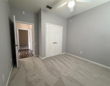 13560 Turtle Marsh Loop - Photo Thumbnail 10