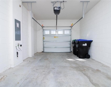 16507 Outter Grove Alley - Photo Thumbnail 30