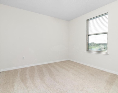 16507 Outter Grove Alley - Photo Thumbnail 23