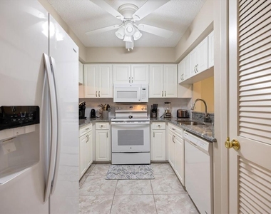 772 Bird Bay Drive N - Photo Thumbnail 7