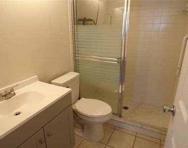 634 Bird Bay Drive E - Photo Thumbnail 11