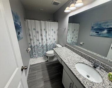 5151 Adelaide Drive - Photo Thumbnail 14