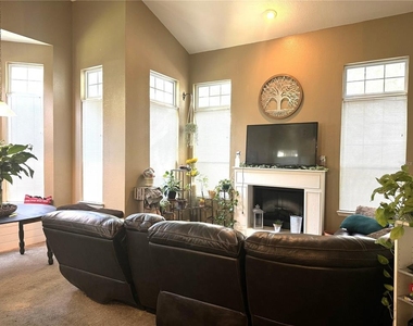 1101 Vintage Village Lane - Photo Thumbnail 4