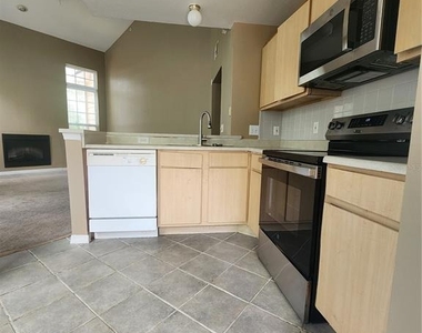 1101 Vintage Village Lane - Photo Thumbnail 10