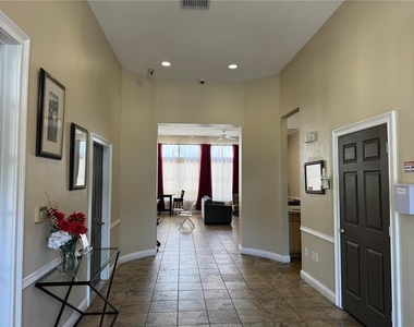 1101 Vintage Village Lane - Photo Thumbnail 27