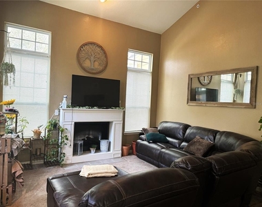 1101 Vintage Village Lane - Photo Thumbnail 5