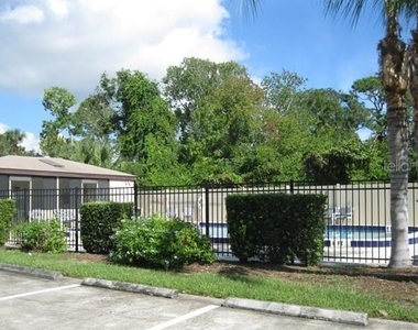 54 Forest Road - Photo Thumbnail 6