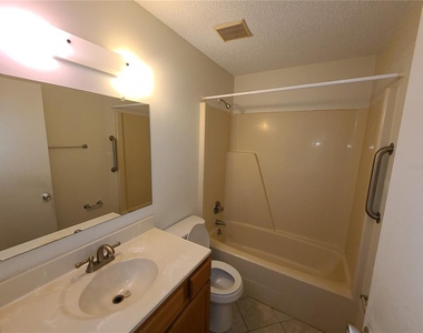 54 Forest Road - Photo Thumbnail 3